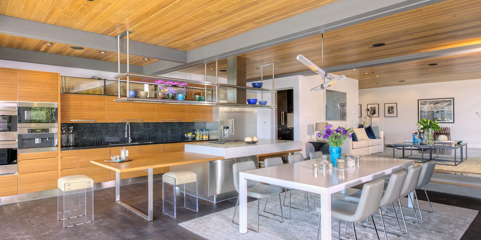 Ray kappe Living Home 11 imgi_19_Adelaide-14-kitchen_dine_table_flowers_LG-Desktop-Cropped (2)