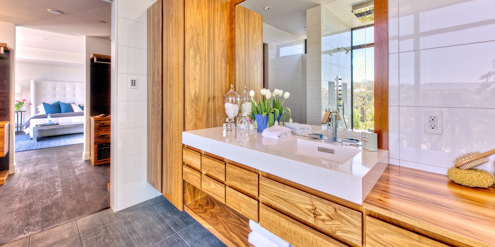 Ray kappe Living Home 15 imgi_23_Adelaide-27-master_bath_sink_bdrm_LG-Desktop-Cropped (2)