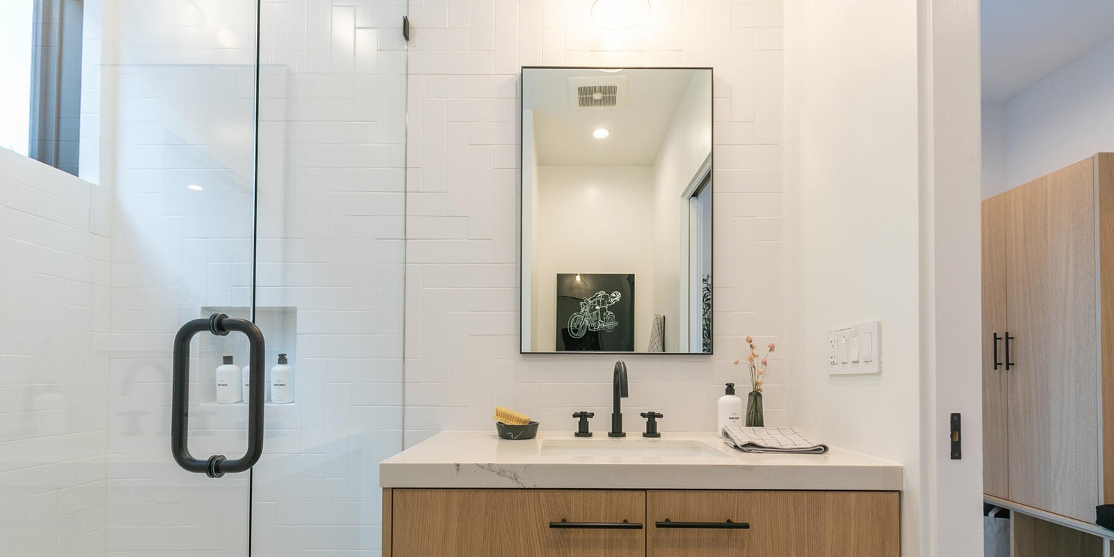 imgi_23_204-Palisades-Cir-Olympic-033-006-Bathroom-One-MLS_Size-Cropped-Desktop